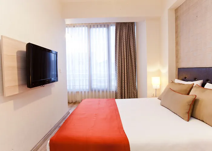 La Flora House Hotel